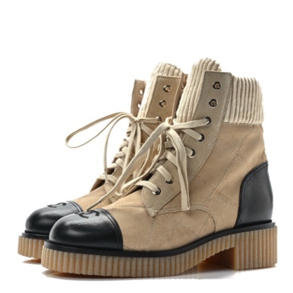 Chanel 20B Suede Beige Combat Boots Black Quilted Cap toe 39/ 9 AUTHENTIC - Picture 3 of 8